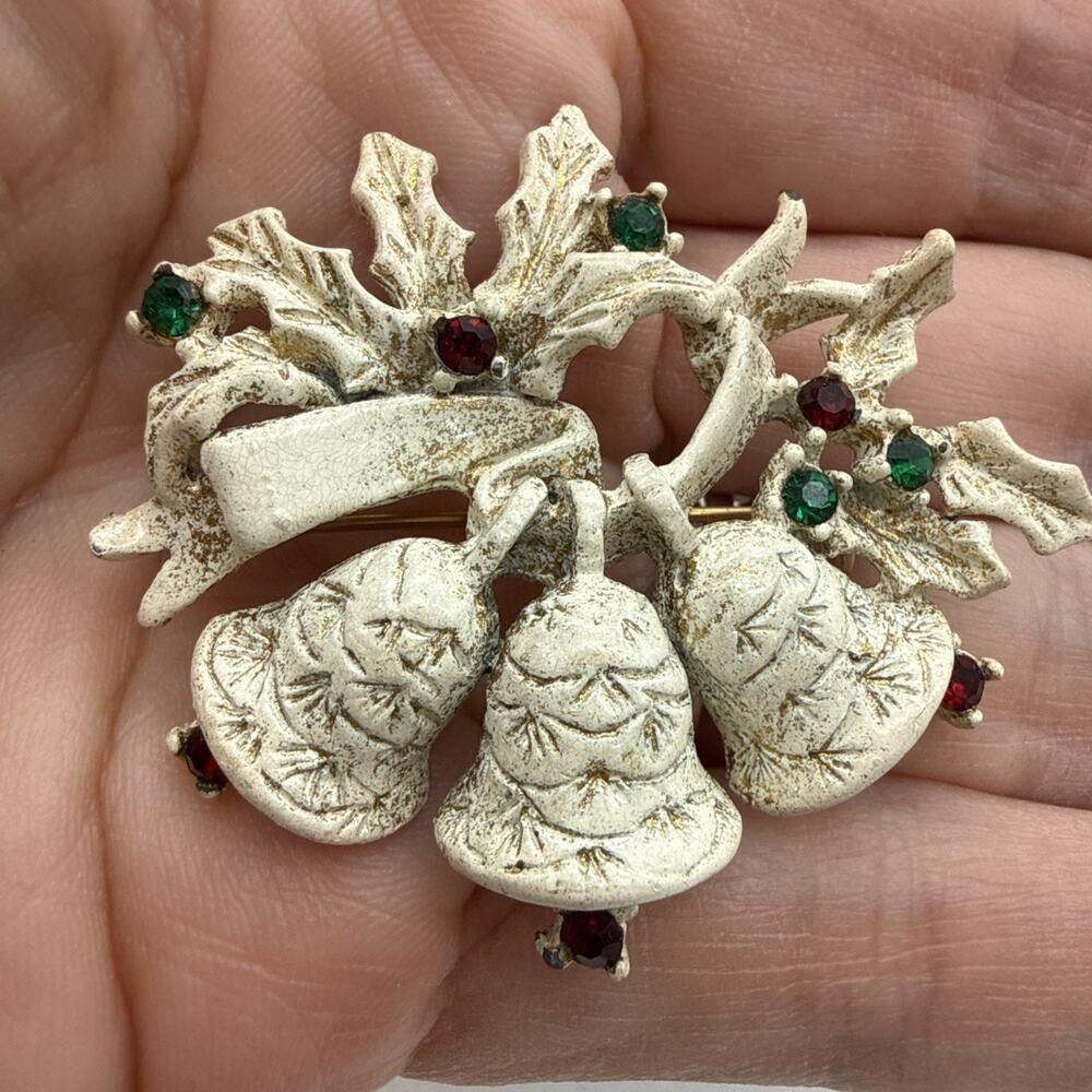 Dodd christmas brooch signed Dodds bells estate jewelry